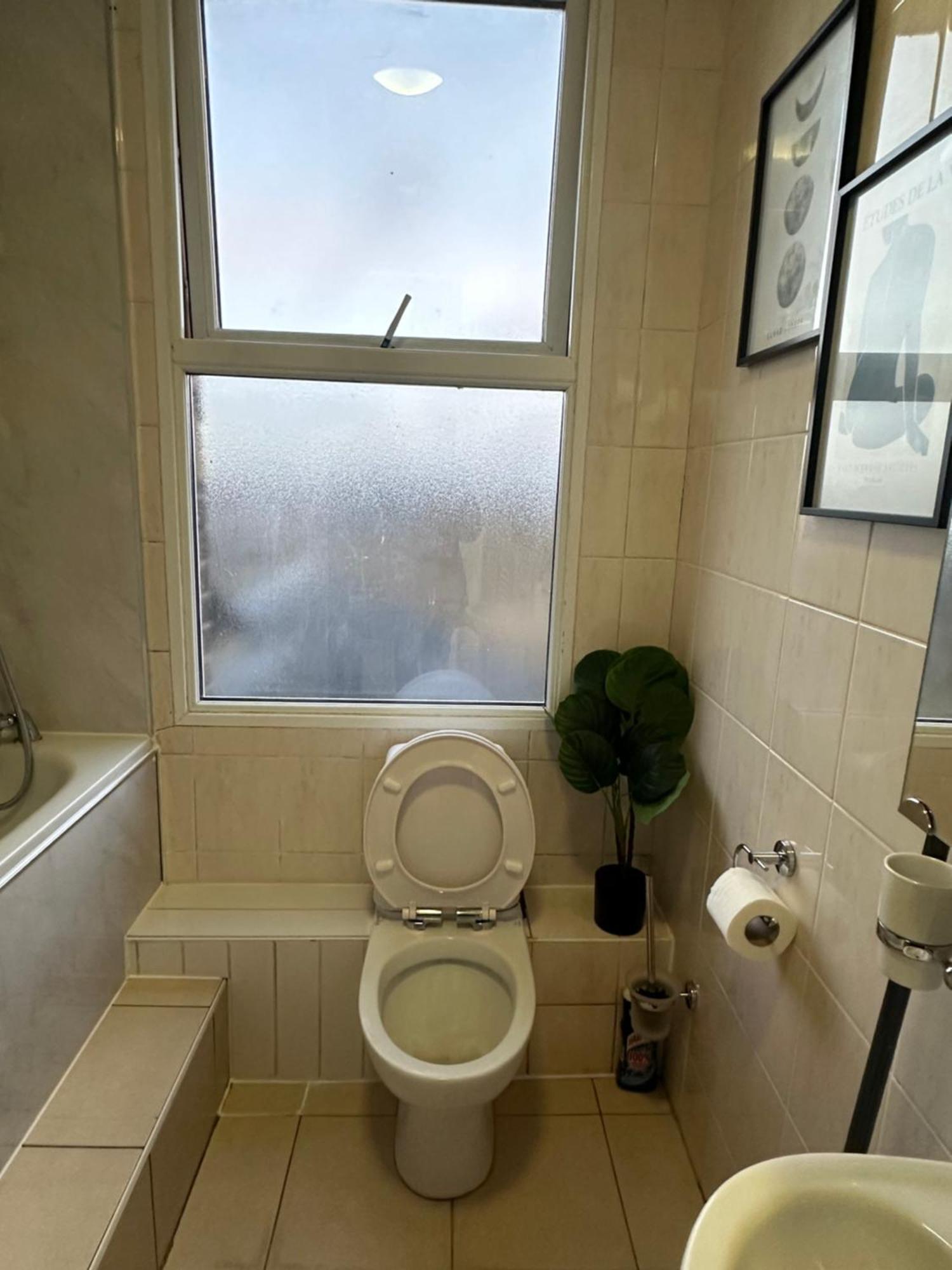 לונדון Beautiful Studio Apartment No4 Forest Road מראה חיצוני תמונה